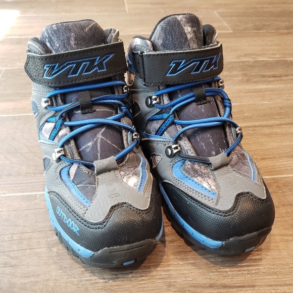 vitike hiking boots